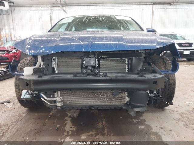 1VWBT7A32GC052608 Volkswagen Passat 1.8t Se