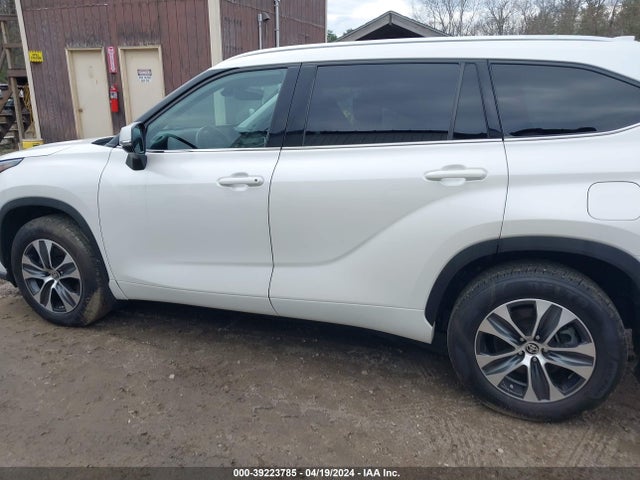 Toyota Highlander Xle 2021 5TDHZRBH8MS086631 Image 14