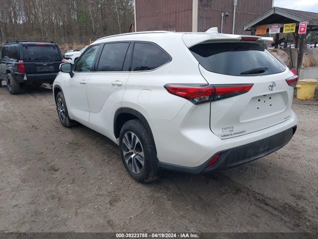 Toyota Highlander Xle 2021 5TDHZRBH8MS086631 Image 3
