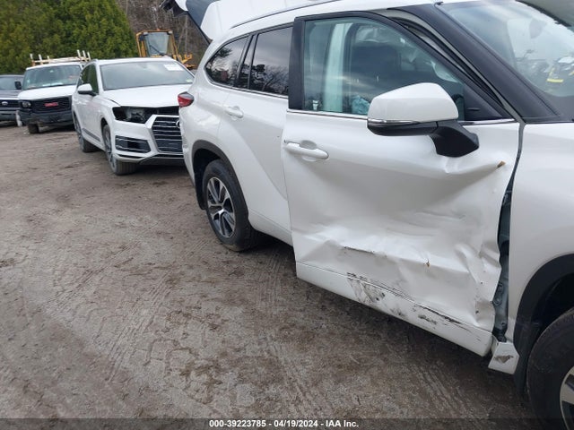 Toyota Highlander Xle 2021 5TDHZRBH8MS086631 Image 6