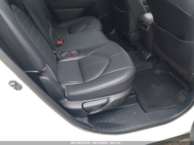 Toyota Highlander Xle 2021 5TDHZRBH8MS086631 Image 8