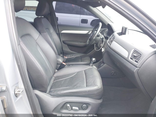 WA1BCCFS3JR012077 Audi Q3 2.0t Premium/2.0t Sport Premium