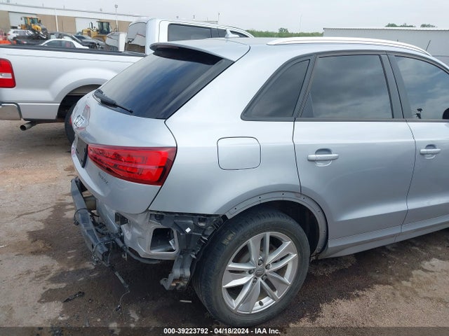 WA1BCCFS3JR012077 Audi Q3 2.0t Premium/2.0t Sport Premium