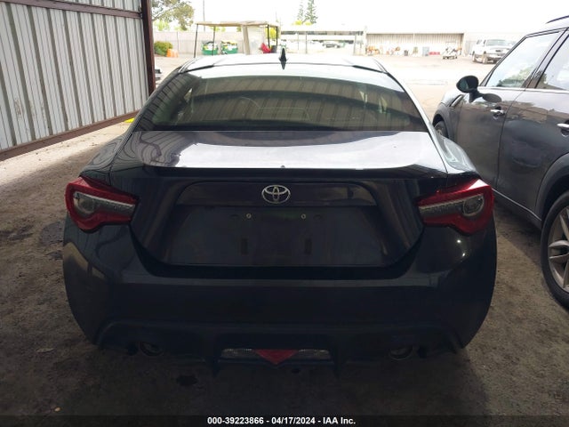 Toyota 86 2019 JF1ZNAA15K8700063 Image 17
