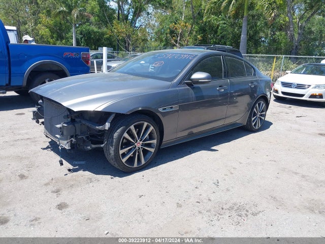 2018 JAGUAR XE SAJAL4FX6JCP19424 Photo 1