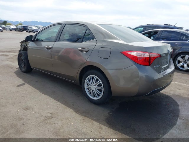 Toyota COROLLA LE 2019 2T1BURHE8KC236549 Image 3