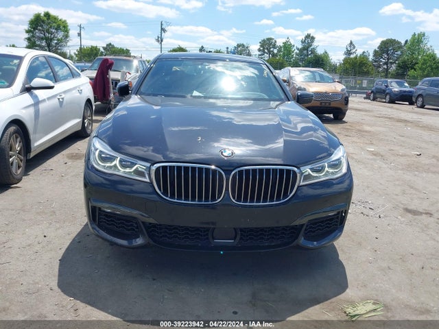 WBA7F0C50KGM25424 BMW 750i