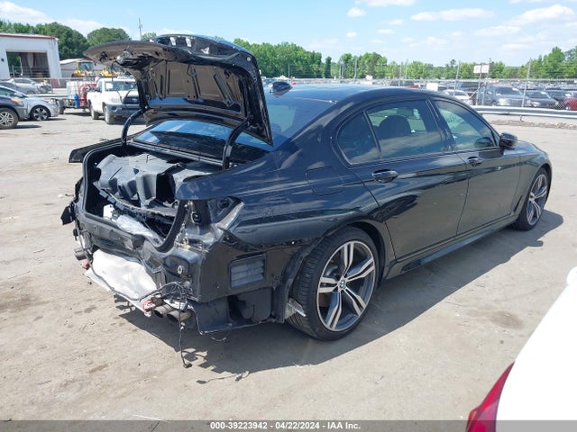 WBA7F0C50KGM25424 BMW 750i