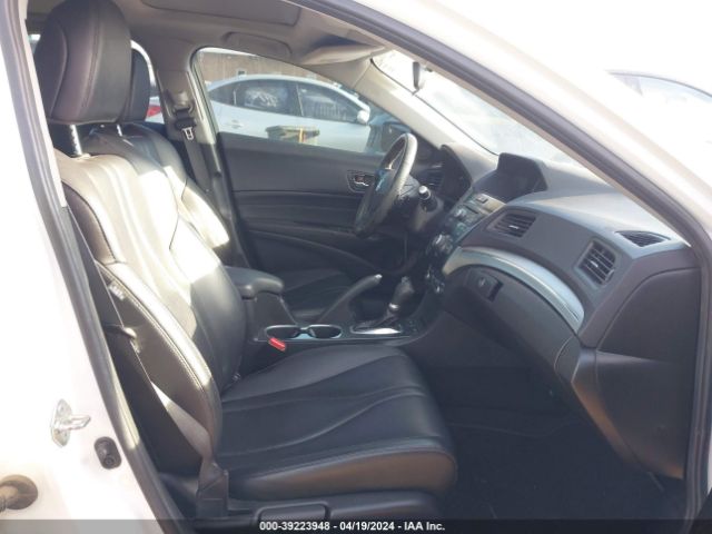 19UDE2F37LA000531 Acura Ilx Standard