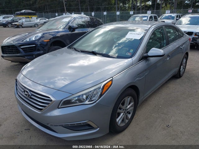 Hyundai SONATA SE 2015 5NPE24AF8FH226079 Image 2