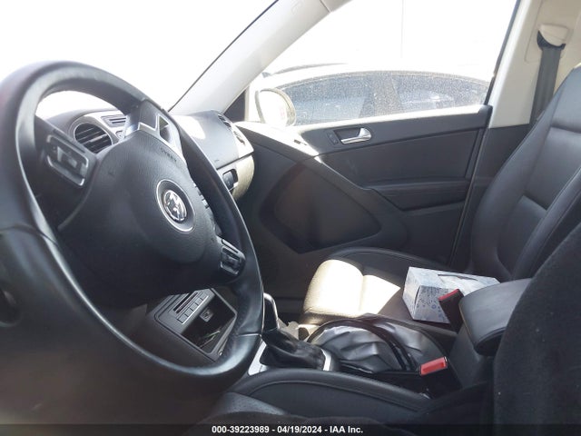 WVGBV7AX7HK013628 Volkswagen Tiguan 2.0t/2.0t S
