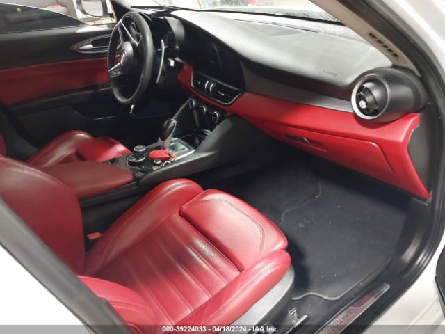 ZARFAEEN0H7556553 Alfa Romeo Giulia Ti Awd