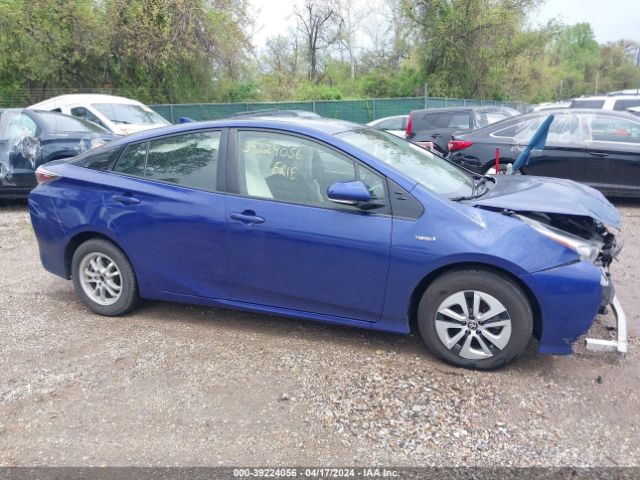 JTDKARFU6H3529399 Toyota Prius Three