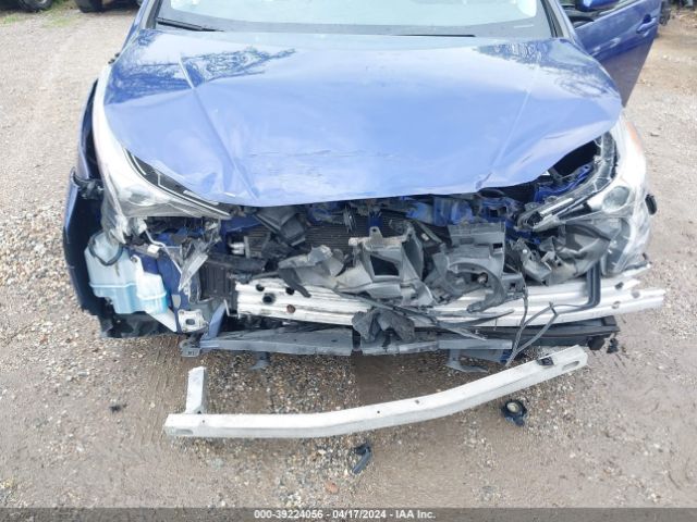 JTDKARFU6H3529399 Toyota Prius Three