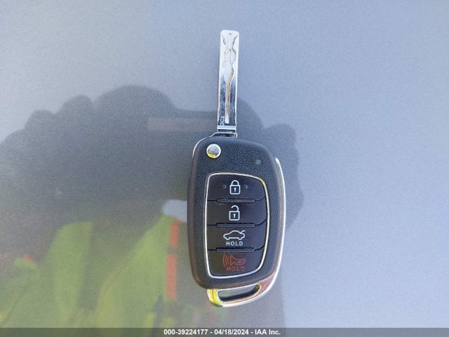 Hyundai SONATA SE 2019 5NPE24AF0KH762583 Image 11