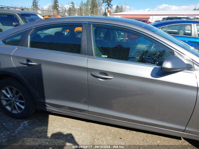 Hyundai SONATA SE 2019 5NPE24AF0KH762583 Image 13