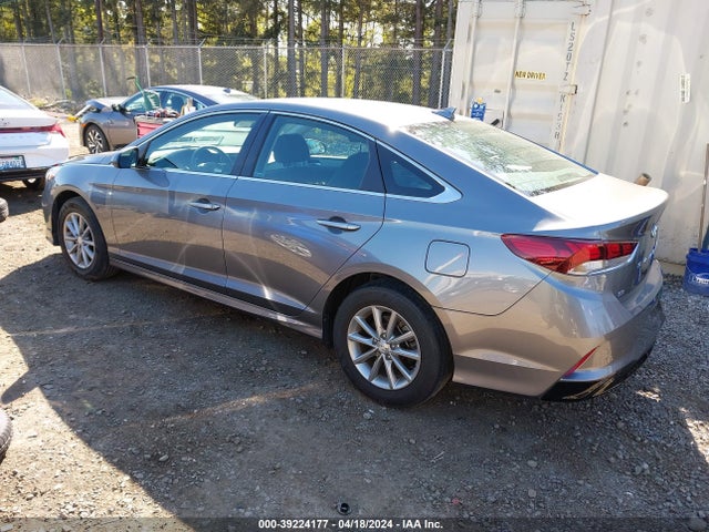 Hyundai SONATA SE 2019 5NPE24AF0KH762583 Image 3