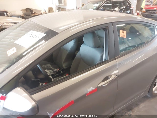 39224210 :رقم المزاد ، KMHDH4AEXCU451490 vin ، 2012 Hyundai Elantra Gls (ulsan Plant) مزاد بيع