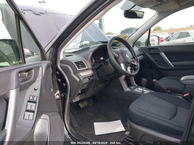 JF2SJAEC8HH552794 Subaru Forester 2.5i Premium