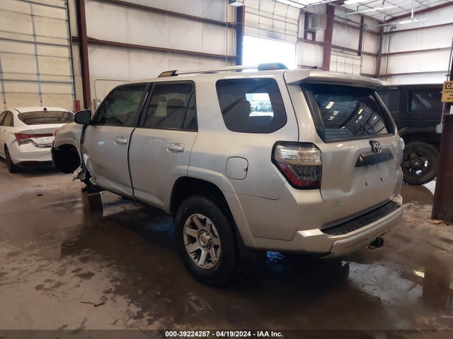 Toyota 4runner Trail Premium 2015 JTEBU5JR5F5216473 Image 3