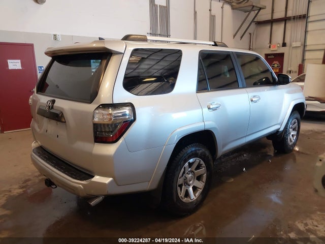 Toyota 4runner Trail Premium 2015 JTEBU5JR5F5216473 Image 4