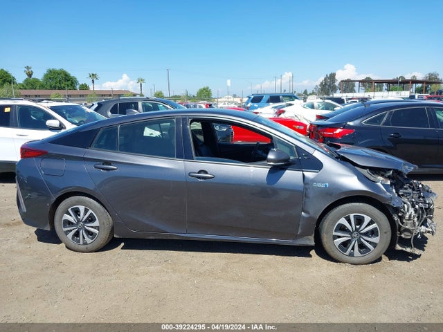Toyota Prius Prime Advanced 2017 JTDKARFP2H3018458 Image 14
