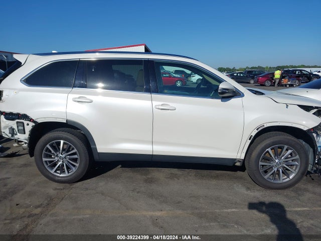 Toyota Highlander Xle 2019 5TDKZRFH9KS572152 Image 14
