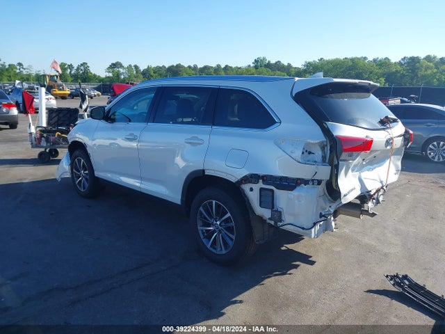 Toyota Highlander Xle 2019 5TDKZRFH9KS572152 Image 3