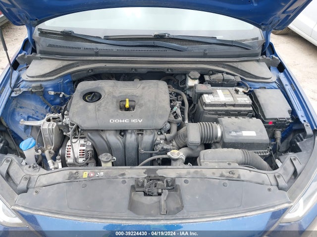 Hyundai ELANTRA SE 2018 5NPD74LF0JH313882 Image 10