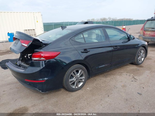 Hyundai Elantra Value Edition 2017 5NPD84LF6HH175112 Image 4