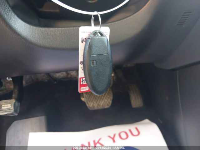 5N1DR2MN0JC667056 Nissan Pathfinder S