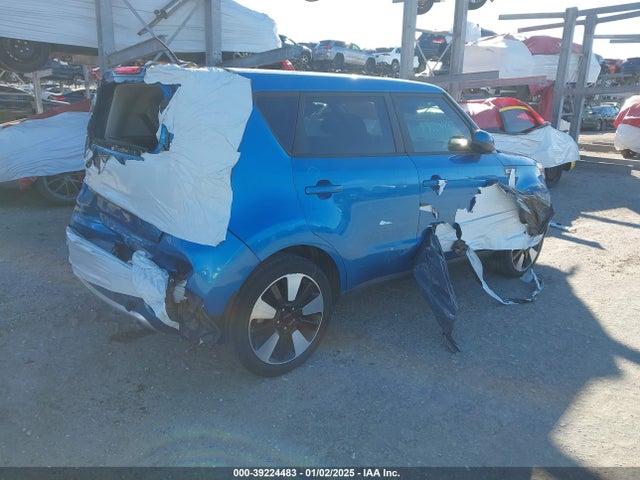 KIA SOUL + 2018 KNDJP3A50J7583562 Image 4