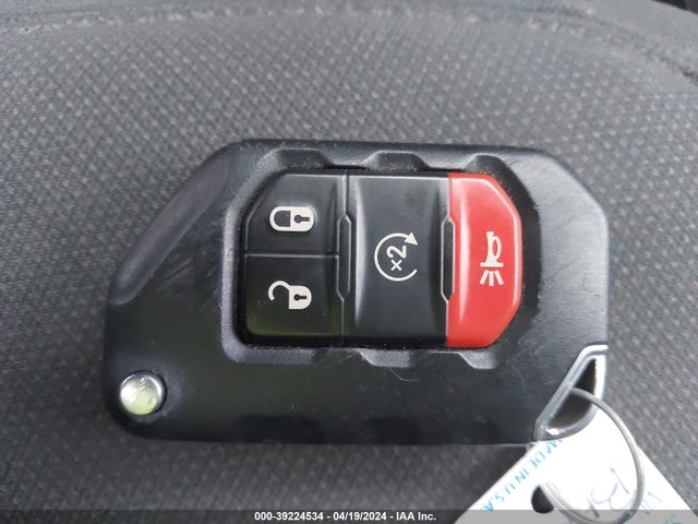 1C6HJTAGXLL116085 Jeep Gladiator Sport S 4x4