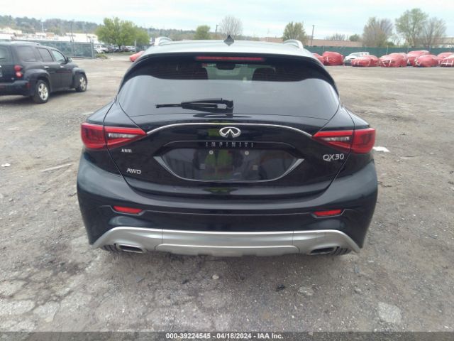 SJKCH5CR1HA017034 Infiniti Qx30 Premium