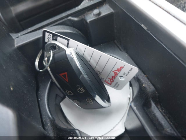 2010 JAGUAR XF SAJWA0GBXALR56022 Photo 10