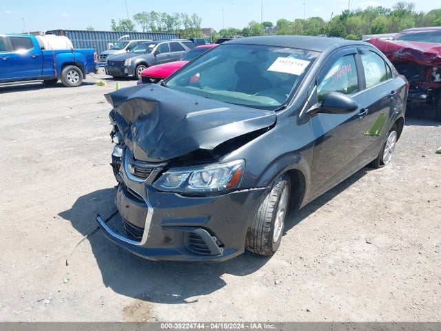 Chevrolet Sonic Lt Auto 2017 1G1JD5SH9H4106677 Image 2