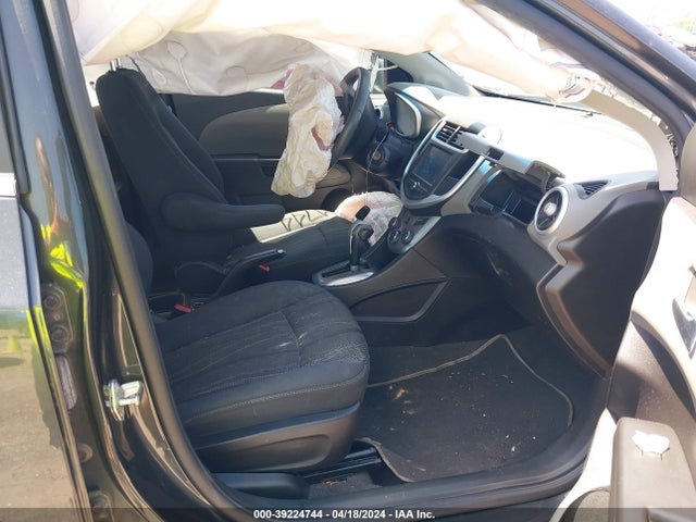 Chevrolet Sonic Lt Auto 2017 1G1JD5SH9H4106677 Image 5