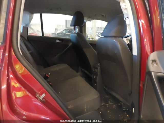 WVGBV7AX9FW070273 Volkswagen TIGUAN S
