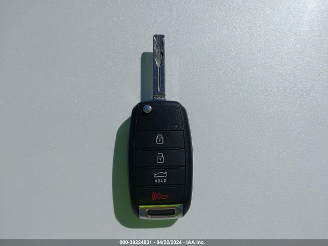 KIA Optima Lx 2015 KNAGM4A73F5547472 Image 11