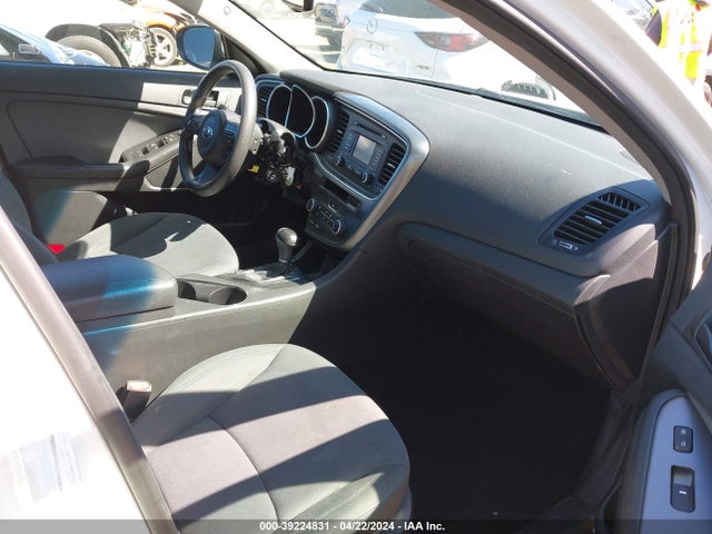 KIA Optima Lx 2015 KNAGM4A73F5547472 Image 5