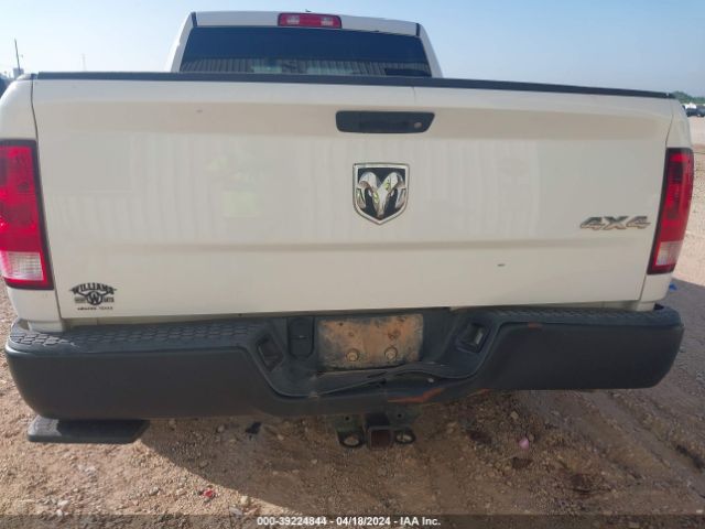 1C6RR7FT7HS656825 RAM 1500 Tradesman Quad Cab 4x4 6'4 Box