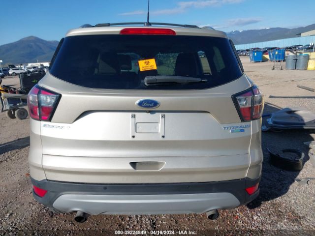 1FMCU9JD0HUC81126 Ford Escape Titanium