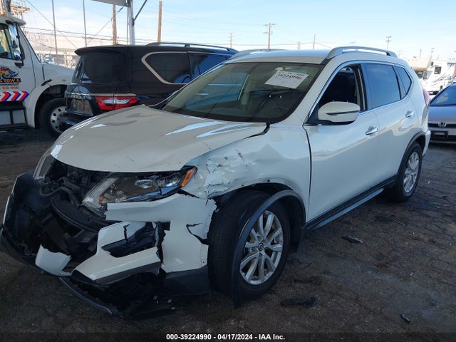 Nissan ROGUE SV 2017 JN8AT2MT5HW138125 Image 2