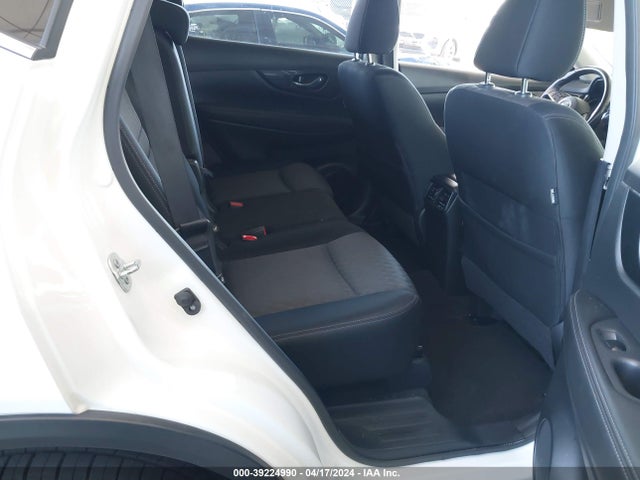 Nissan ROGUE SV 2017 JN8AT2MT5HW138125 Image 8