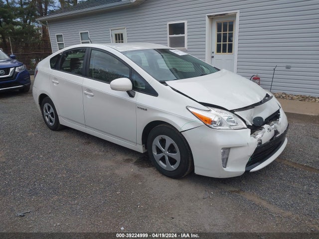 Toyota Prius Three 2014 JTDKN3DU2E1778763 Image 1
