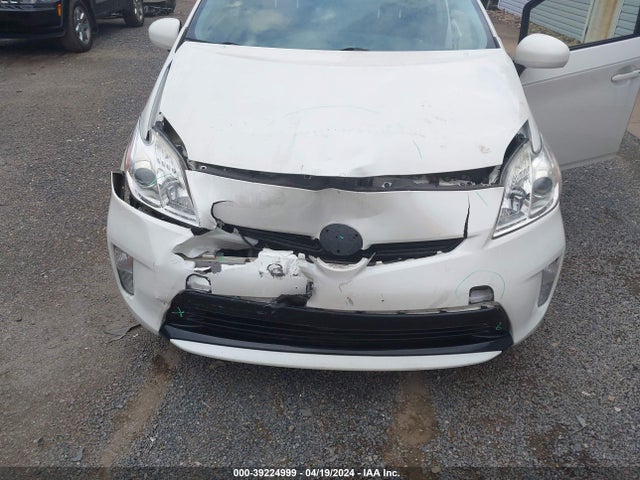 Toyota Prius Three 2014 JTDKN3DU2E1778763 Image 6