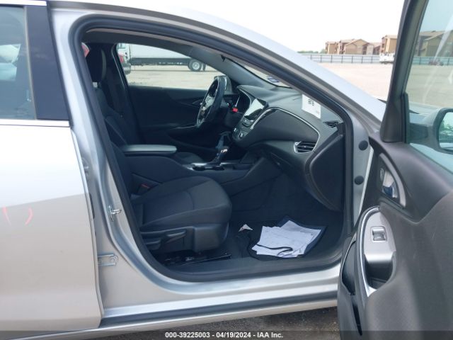 2021 CHEVROLET MALIBU 1G1ZD5ST6MF027960 Photo 4