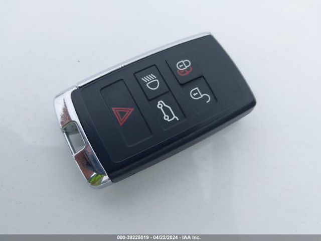 SALEWEEE7P2167422 Land Rover Defender 110 Carpathian Edition/110 V8