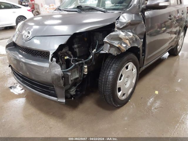 JTKKUPB41E1046727 Scion XD