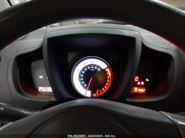 JTKKUPB41E1046727 Scion XD